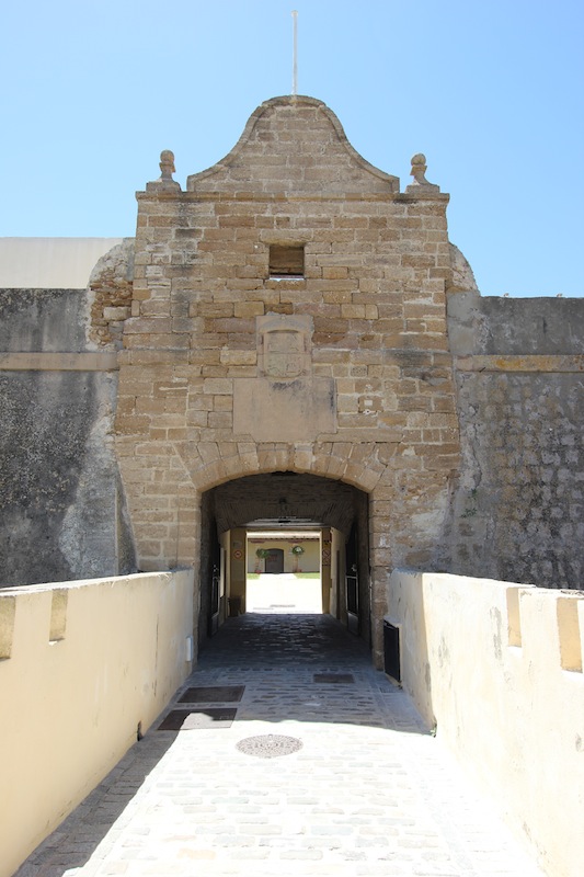 Форт Санта-Каталина в Кадисе