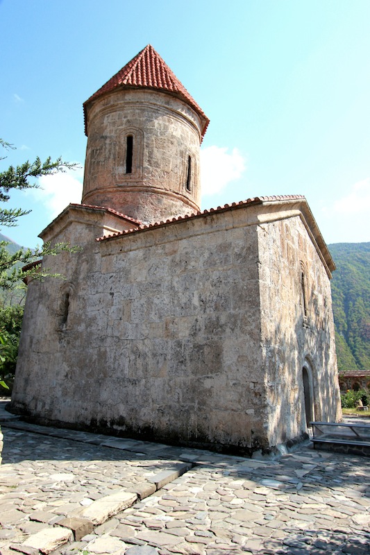 Албанская церковь в селе Киш