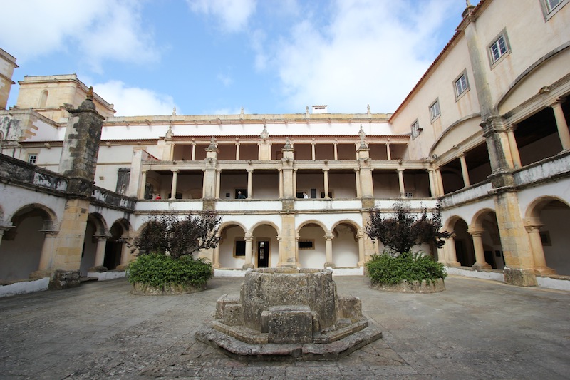 Claustro da Hospedaria - Гостиный двор