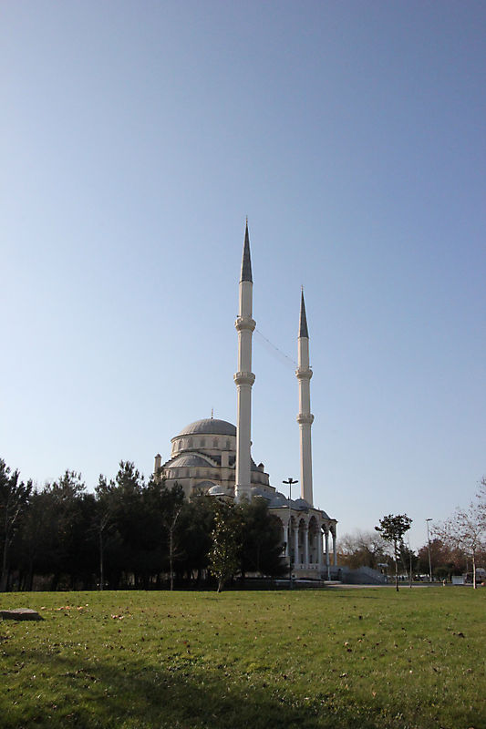 Новая мечеть во Флорье