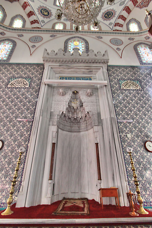 Новая мечеть во Флорье