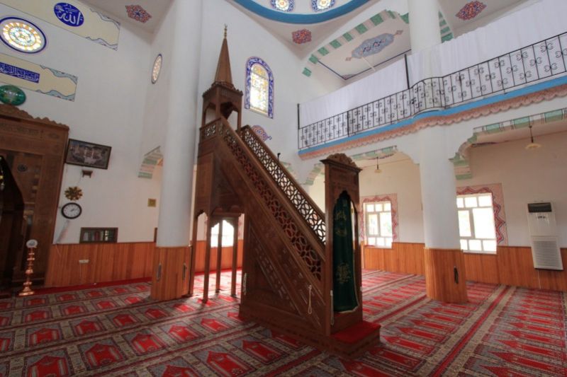 Интерьер мечети Халила Хайреддин-паши