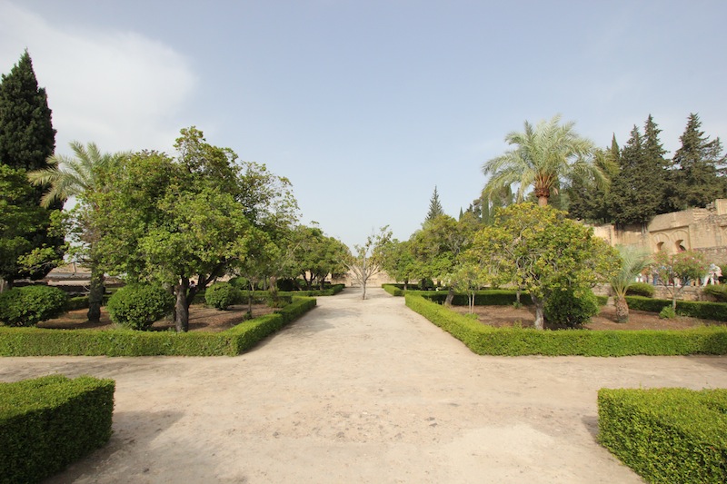 Верхний сад перед дворцом