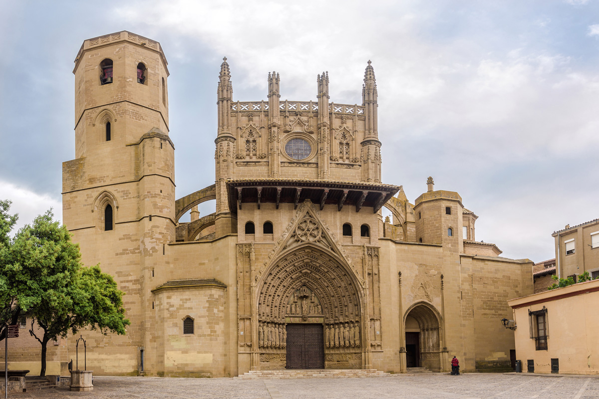 huesca cathedral1200x800