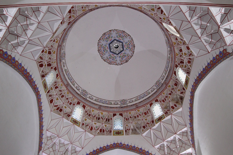 Интерьер мечети Мурадие