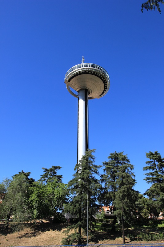 Башня Монклоа в Мадриде