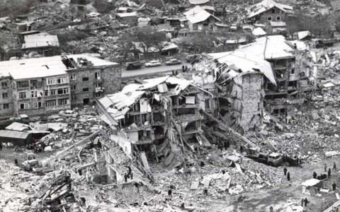 Землетрясение в Спитаке 1988 года