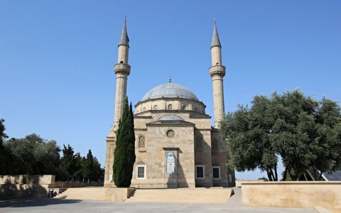 Баку. Мечеть Шехидляр